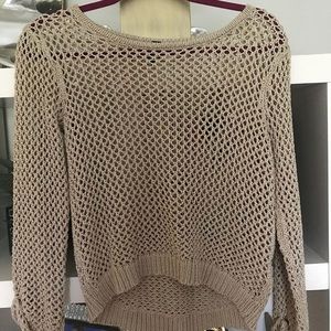 Divided net sweater